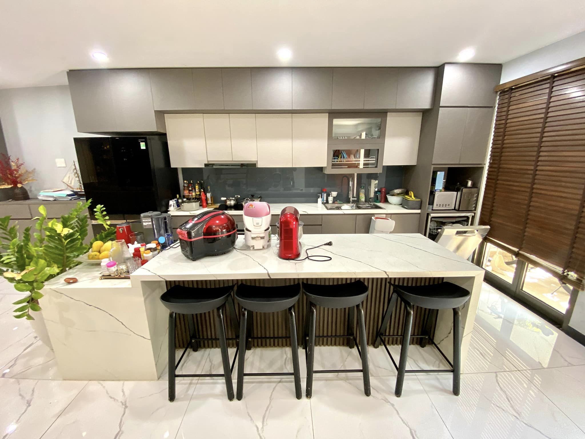 Bán nhà Hoàng Như Tiếp, Bồ Đề, Long Biên 55 m 5Tầng nhỉnh 3 Tỷ. Mặt tiền rộng.. Ngõ thông.,