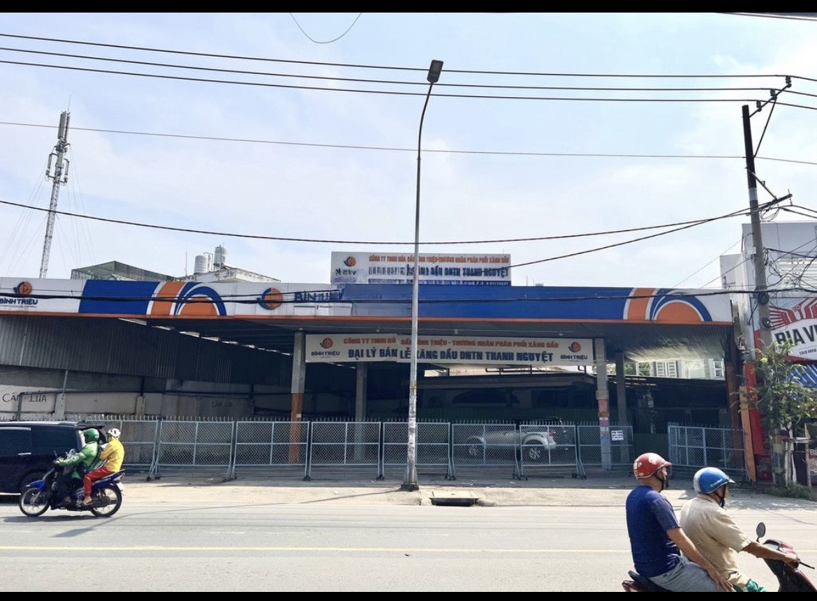 Cho thuê MB 320m2.Mặt TIền kinh doanh đường lê văn khương,phường Thới An .Q12