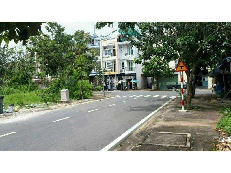 Lô đất mặt tiền duy nhất giá rẻ Phường Bình An, Quận 2. DT 5x19m, giá 13,8 tỷ, xây dựng cao tầng