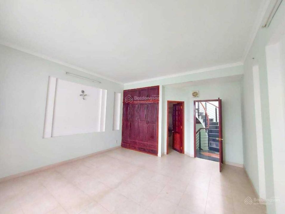 MT đường Lâm Văn Bền- 4 x 14m - 1 trệt 1 lầu - giá cực nét 4 tỷ hơn - 56m2, Q7