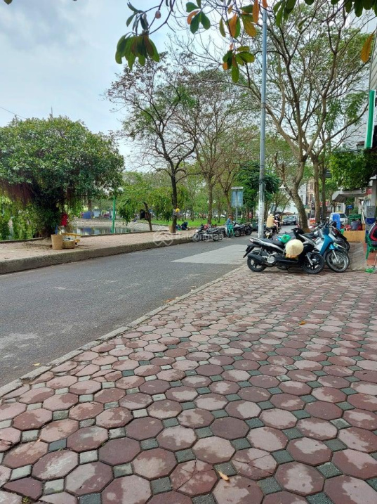 Mặt hồ Ba Mẫu 156m2, mặt tiền 14.5m, 33.5 tỷ