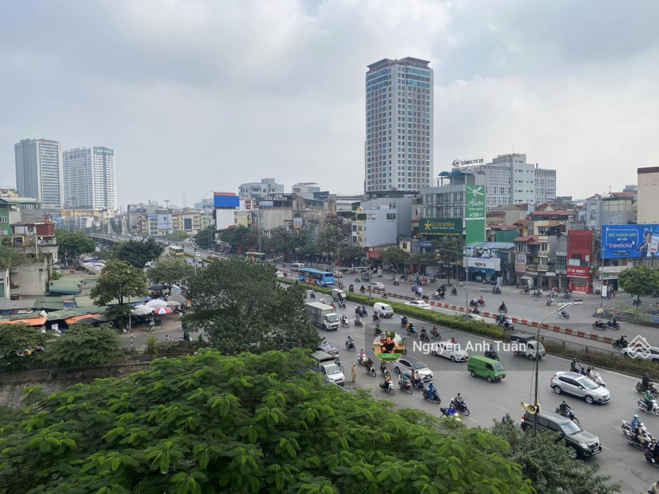 Mặt phố Giáp Nhất. 60m2 x 6T. Ngay sát Royal City. Giá chỉ 18 tỷ.