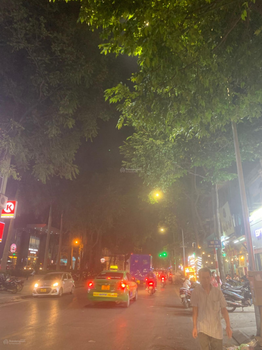 Mặt phố Lò Đúc, 48m2, thang máy MT 6.6m, KD siêu đỉnh, giá 28.5 tỷ