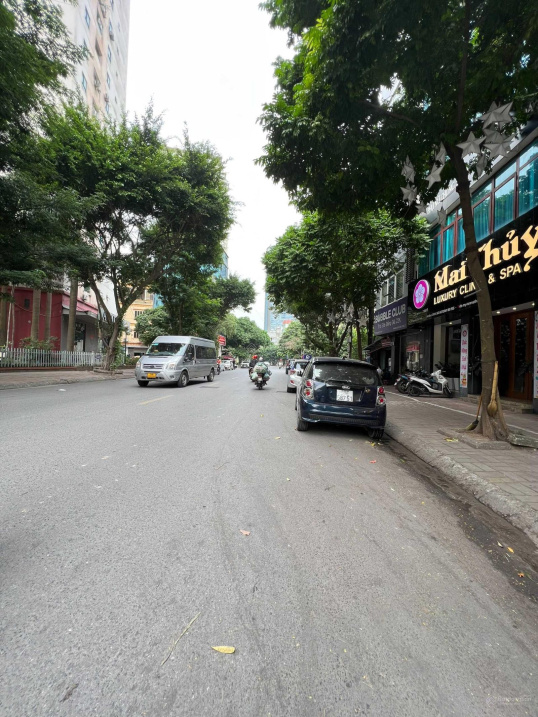 Mặt phố Nguyễn Thị Định, 285m2, 10 tầng, mặt tiền 15.5m, sổ vuông đẹp, 119 tỷ