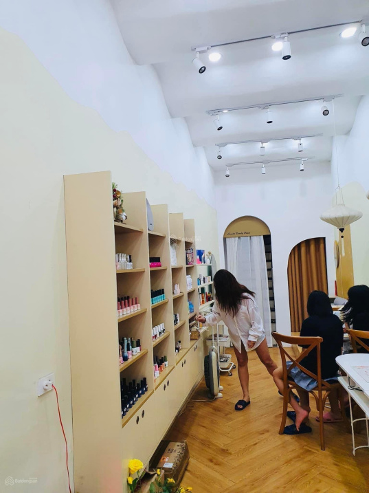 Mặt phố vip Đoàn Trần Nghiệp - DT 48m2 - vỉa hè - kinh doanh - Quận Hai Bà Trưng - giá 25 tỷ