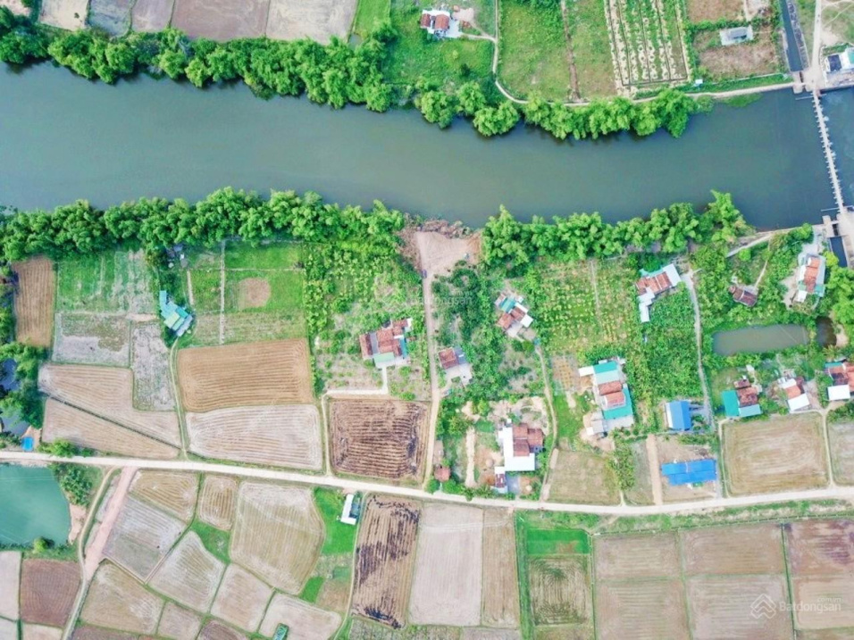 Mặt sông Cái Ninh Xuân - có nhà có vườn và có đất ở