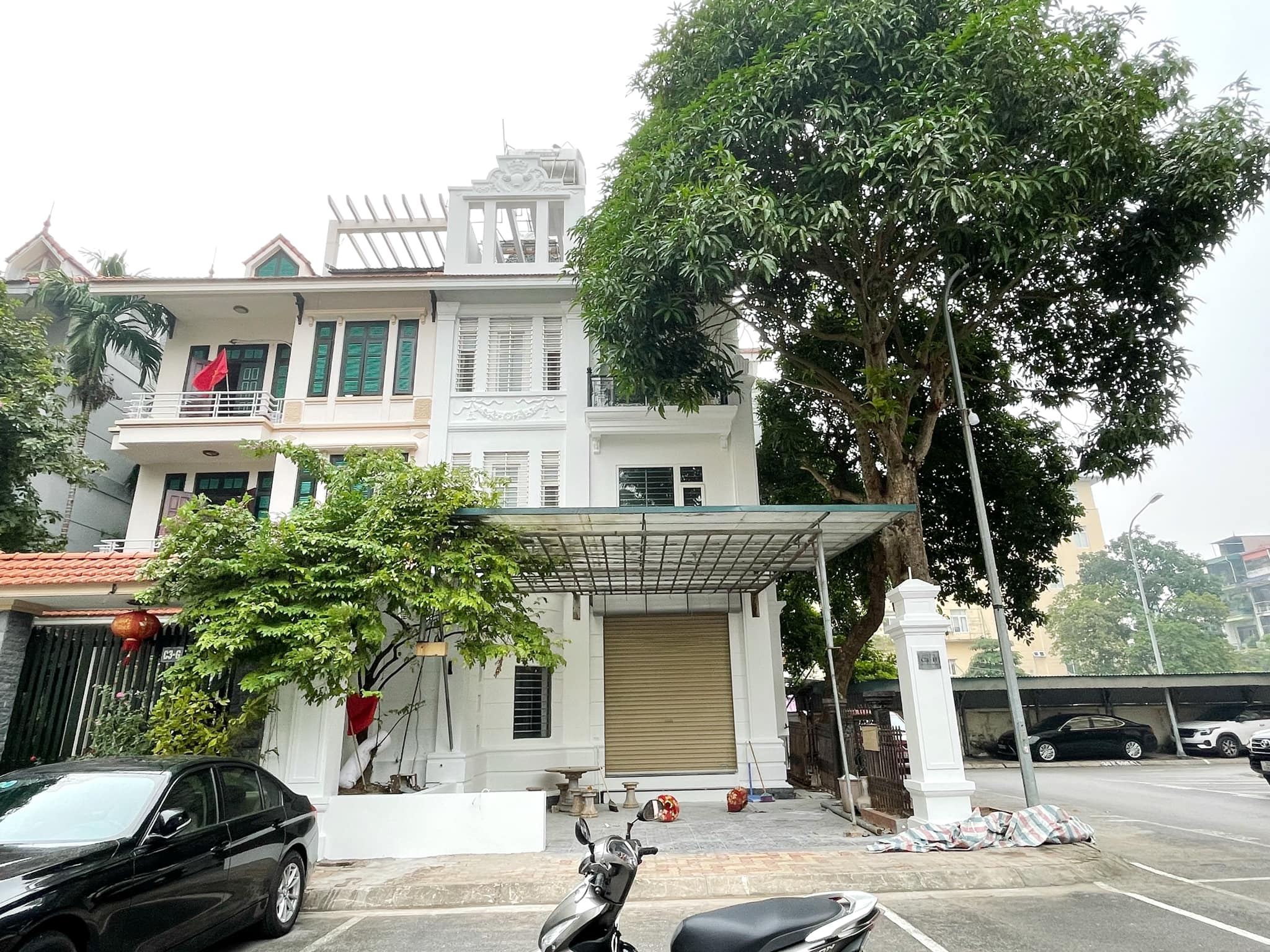 90m2