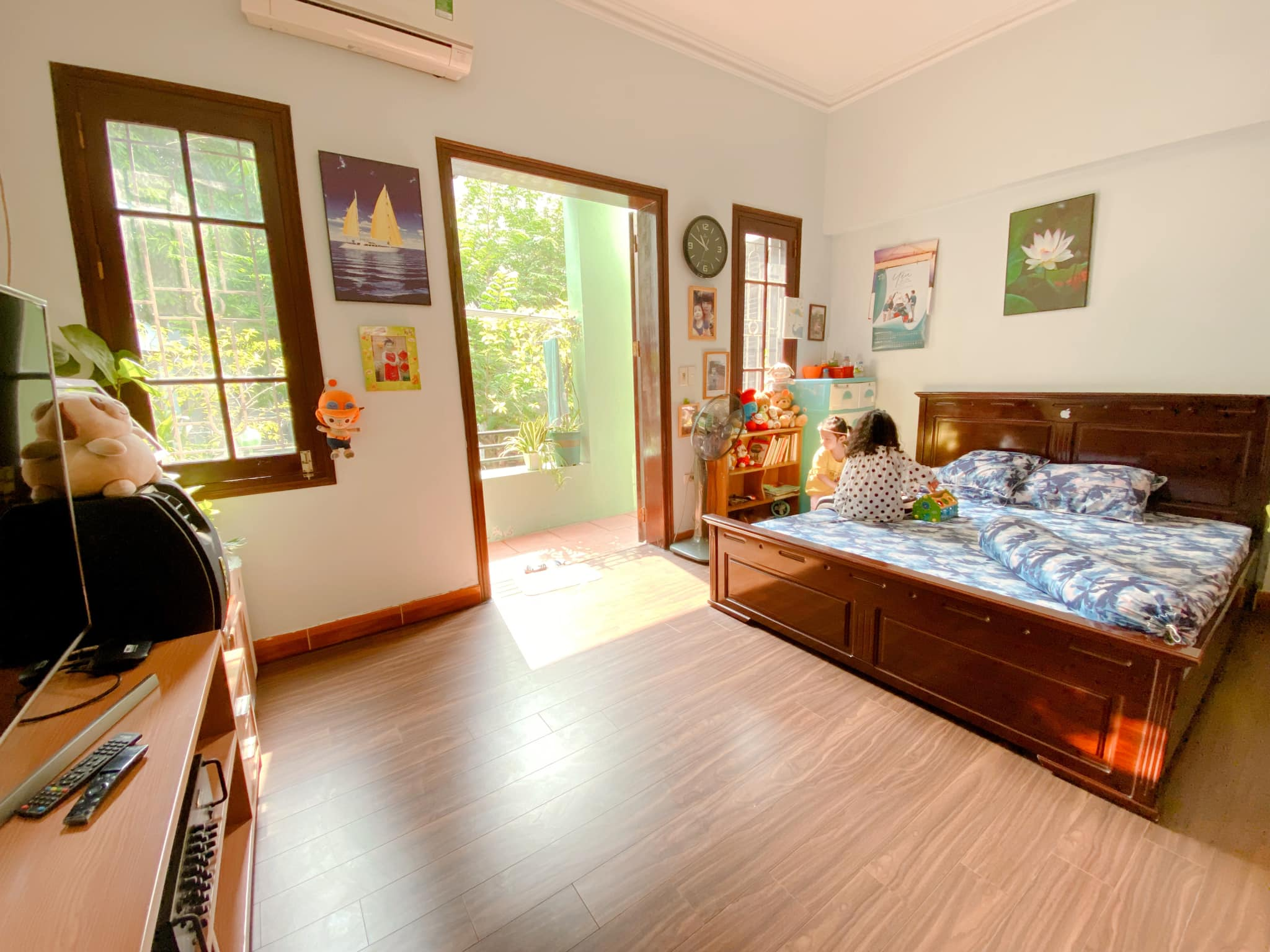 Bán nhà đẹp Mỗ Lao Hà Đông: Đường 18m DT 76m2 4 tầng MT 5m. Giá nhỉnh 6 tỷ đường to, ô tô đỗ cổng