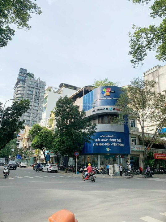 Ngay sân bay quốc tế góc 3 MT Bạch Đằng, P2, TB (8.2x25m, nở hậu 10m) GP: H + 8 Tầng, chỉ 45 tỷ TL