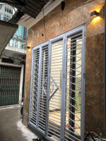 Ngõ 629 Nguyễn Trãi DT 45m2 - 3 tầng - chỉ 4.35 tỷ - gần bến tàu điện trên cao - ô tô đỗ gần cửa