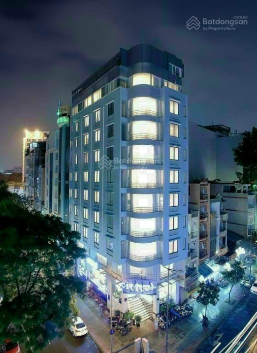 Ngộp Bank 10 tỷ, bán gấp MT góc Hai Bà Trưng, Quận 1 (6,5x30) 5 tầng. Giá cực rẻ 280 triệu/m2