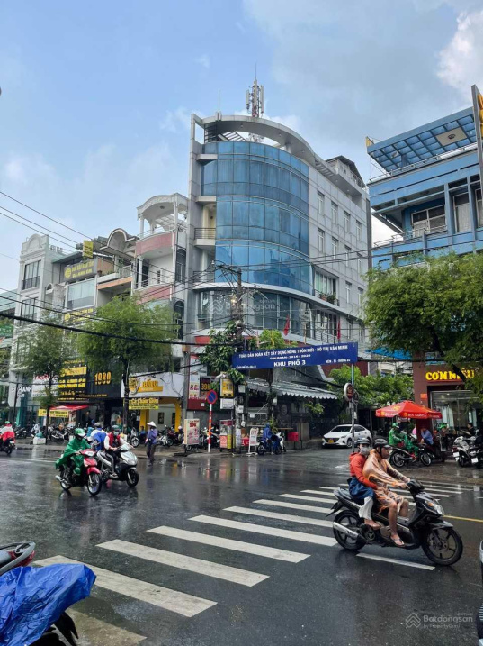 Ngộp bank! CC bán gấp góc 2MT Lạc Long Quân - Âu Cơ P9 Tân Bình 6x27m 2 lầu giá cực sốc 19 tỷ