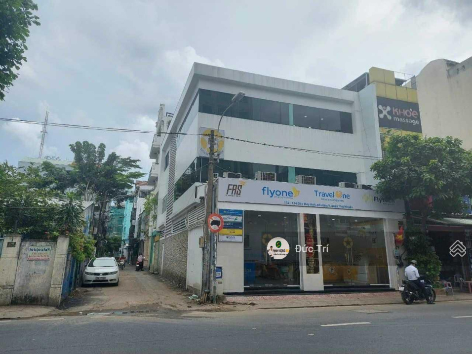 Ngộp bank bán gấp 1102m2 mặt tiền Nguyễn Kiệm Phú Nhuận ngang 22m giá chỉ 150 tỷ