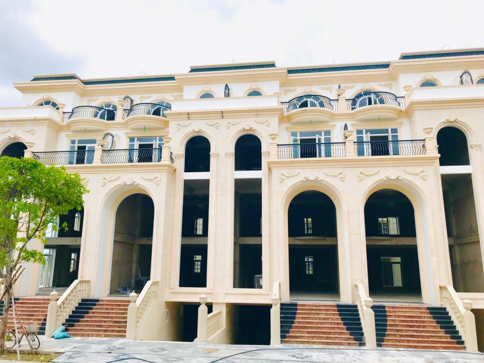 Ngộp bank - cần bán gấp căn biệt thự phân khu F5 Sunlake Villas - cam kết giá tốt nhất thị trường