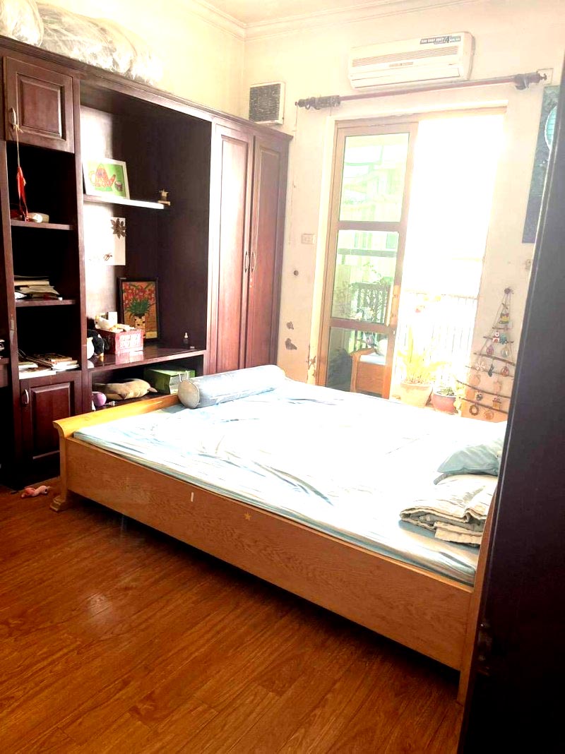 Mặt phố Nguyễn Chí Thanh kinh doanh tốt 9 tỷ rưỡi , DT 35 m²