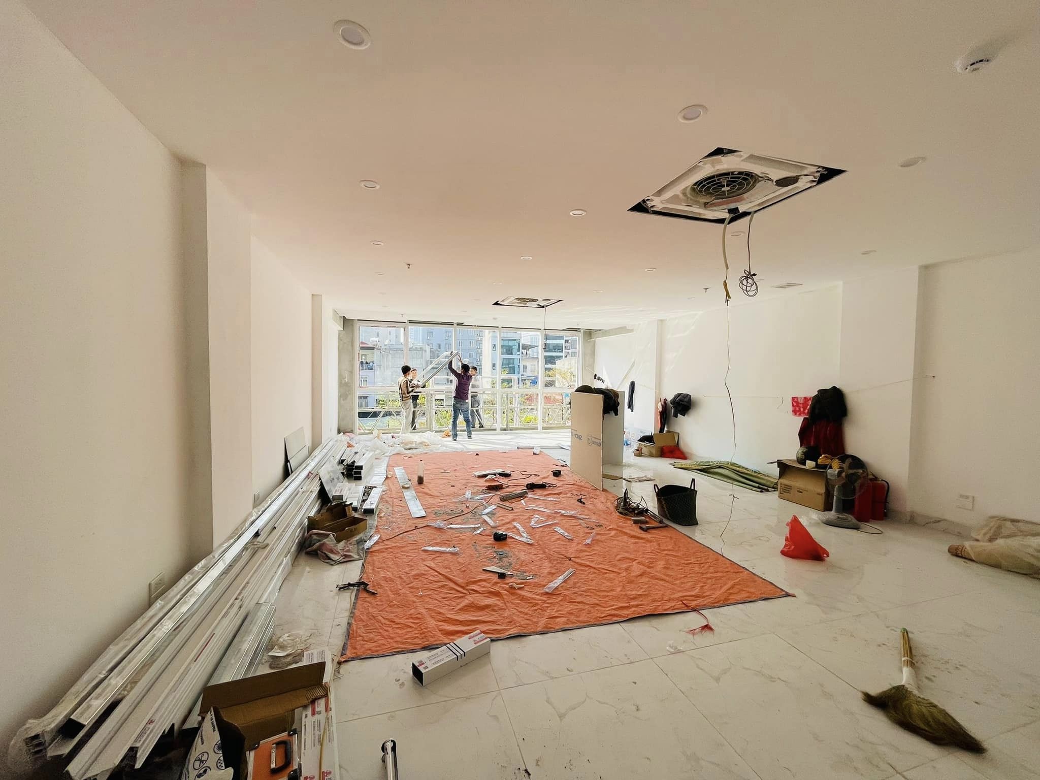 Bán tòa nhà văn phòng Phố Nguyễn Hoàng 100m, MT6,5m 75 tỷ