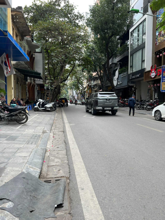 Nhà đẹp, mặt phố Triệu Việt Vương 72m2, mặt tiền 5.5m, 39 tỷ