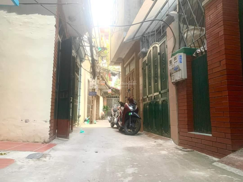 Nhà đẹp ở luôn kinh doanh tốt 3 tầng có 2.1 tỷ Minh Khai, Hai Bà Trưng