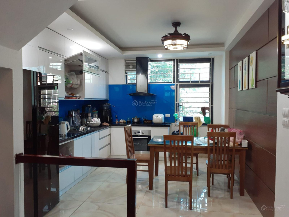 Nhà đẹp ở ngay phân lô vỉa hè ô tô tránh - sát Đường Trần Phú - Hà Đông, 45m2 x 5 tầng nhỉnh 8 tỷ