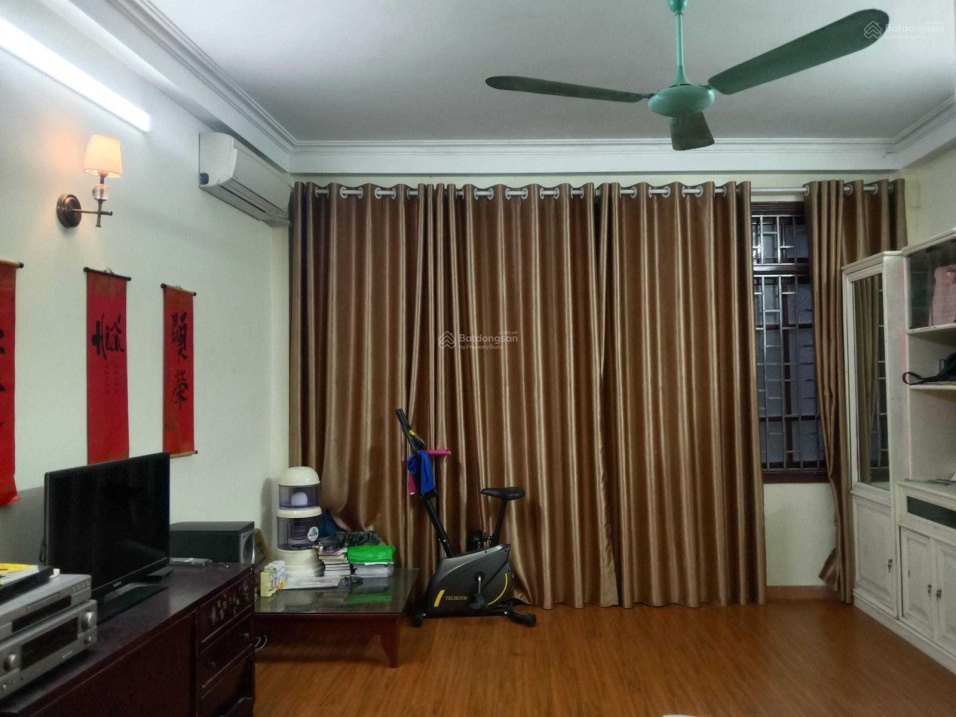 Nhà đẹp phố Hoàng Quốc Việt mặt tiền khủng, 3 bước đi bộ ra phố chính, an sinh đỉnh chỉ đúng 6,xtỷ