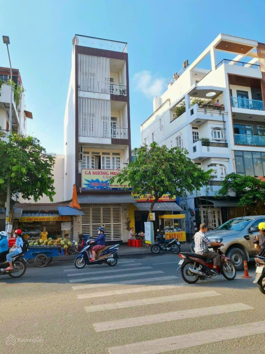 Nhà mặt tiền Nguyễn Thái Sơn, P5, Gò Vấp (4.2x16m) 4 lầu, giá 15 tỷ TL, LH 0984 328 775