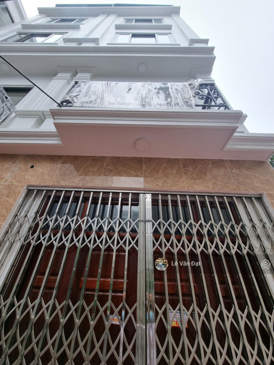 Nhà mới chỉ 1.63 Tỷ . Cách BX Yên Nghĩa 1.5km . Cách QL 6 Đang mở rộng 500M .LH 0961 418 282