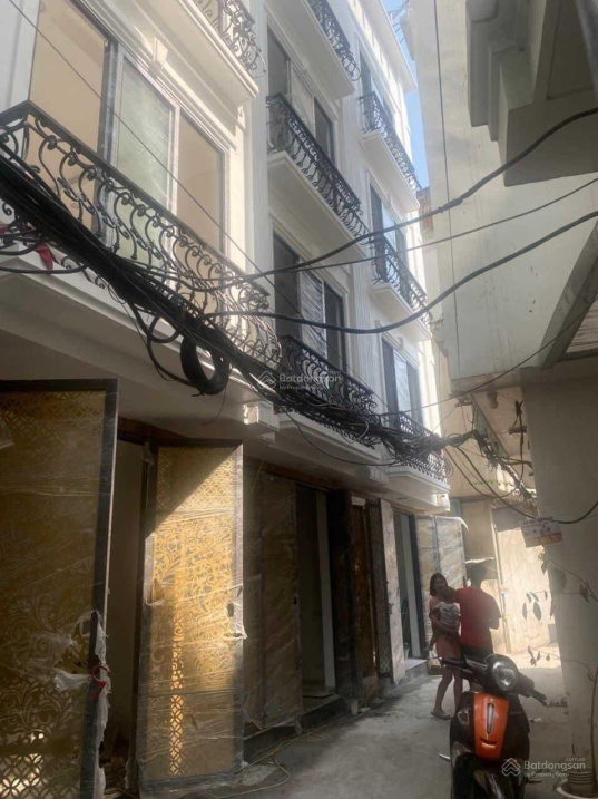 Nhà mới đón tết Cầu Am, Hà Đông 32m2*5t nhỉnh 3 tỷ - ô tô đỗ gần