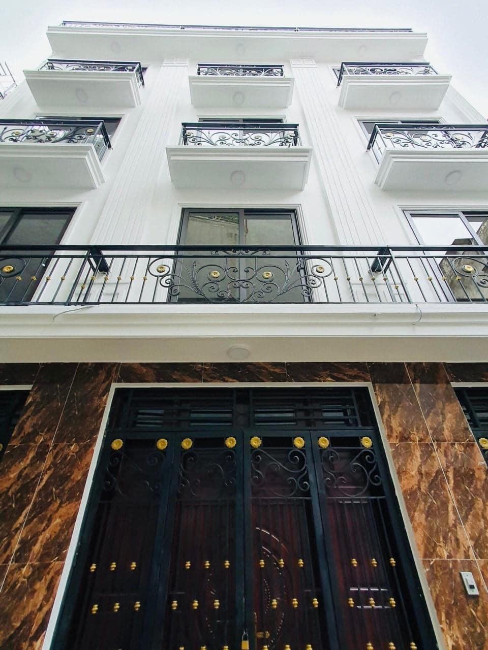 Bán Nhà Ngõ 255 Nguyễn Khang, Cầy Giấy chỉ nhỉnh 6 tỷ, DT:54m, MT: 3.4m