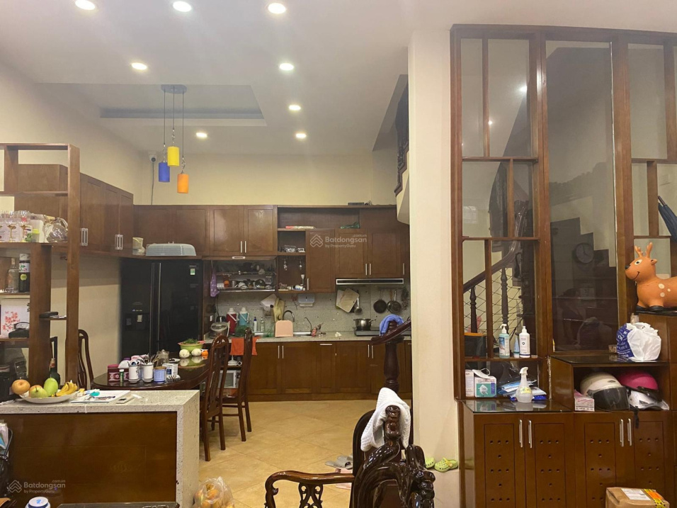 Phân lô Trần Quốc Hoàn, Cầu Giấy, Gara 7 chỗ, 2 Thoáng, 20m ra Phố, DT 45m2, MT 4m, 11.5 tỷ