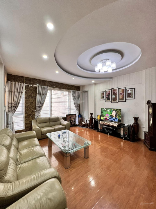 Phân lô, ô tô tránh, Cầu Giấy, gara 2 cái ôtô, tặng nội thất, DT 66m2, MT 5m, nhỉnh 12 tỷ