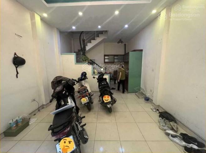 Quá Hiếm! Dương Văn Bé mặt ngõ thông kinh doanh tốt, 10m ô tô, 33m2 x 4 tầng, MT 4.2m, giá 2.65 tỷ