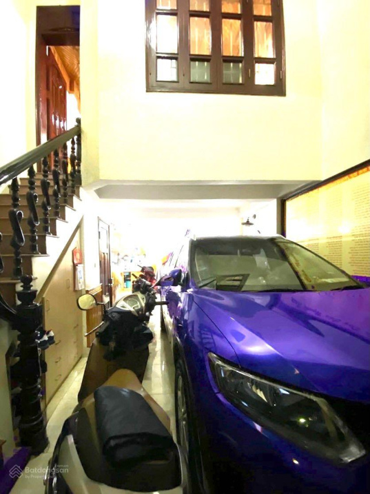 Quá hiếm Nguyên Hồng, Đống Đa 42m2 5T MT 4.4m, lô góc, phân lô ô tô đỗ cửa, vào nhà, kinh doanh đẹp