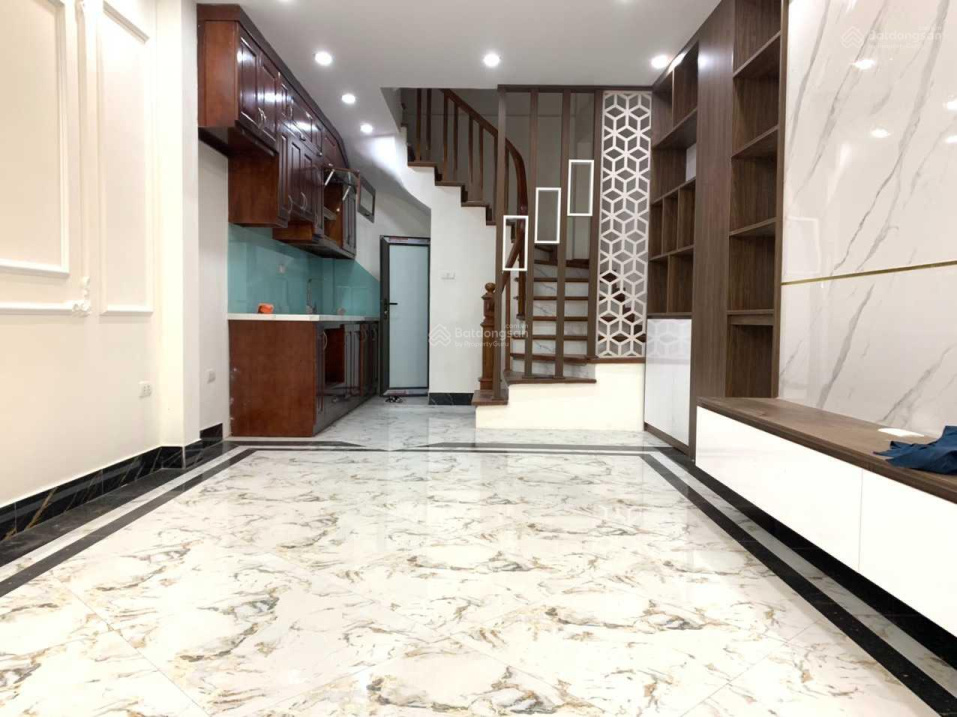 Rẻ nhất quận Cầu Giấy bán nhà Nguyễn Văn Huyên, Nguyễn Khánh Toàn, Cầu Giấy 35m2* 5 tầng mới - 4 tỷ