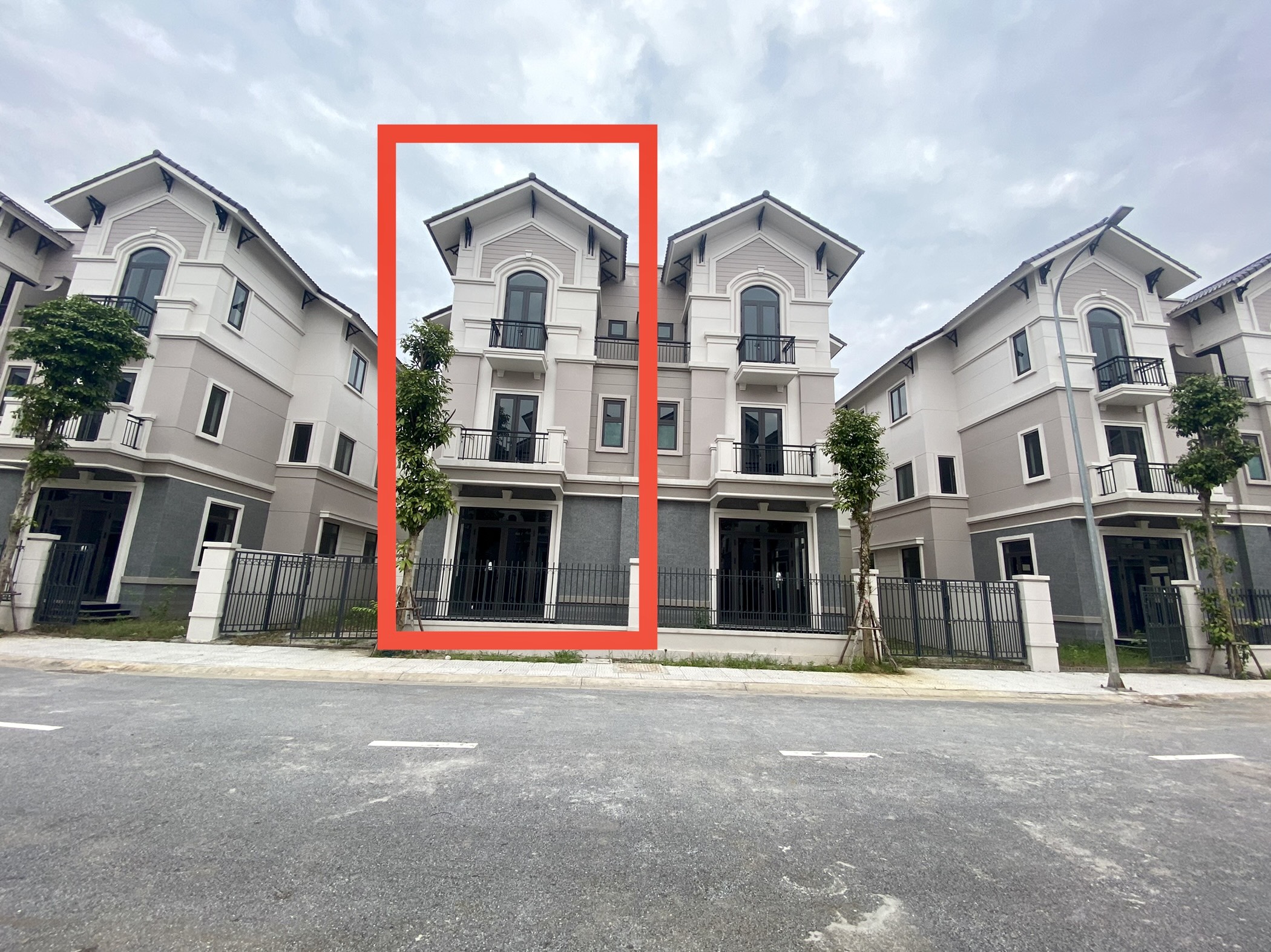 Biệt thự song lập 135m2x 3T đẳng cấp tại Centa City, TP Từ Sơn chưa đến 45tr/m2