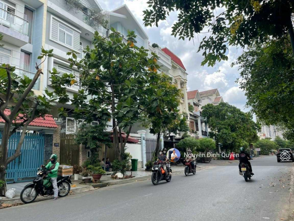 Siêu đẹp đất góc 2MT khu compound Fideco - Phường Thảo Điền. DT: 7 x 20m - giá chỉ 29.5 tỷ