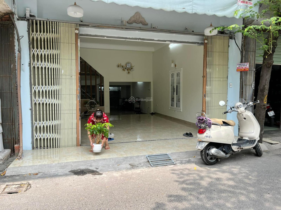 Siêu hời, ngõ 48 Nguyễn Chánh, đường thông, 3 ô tô tránh, KD tấp nập, 65m2, MT 5.8m, 10.9 tỷ