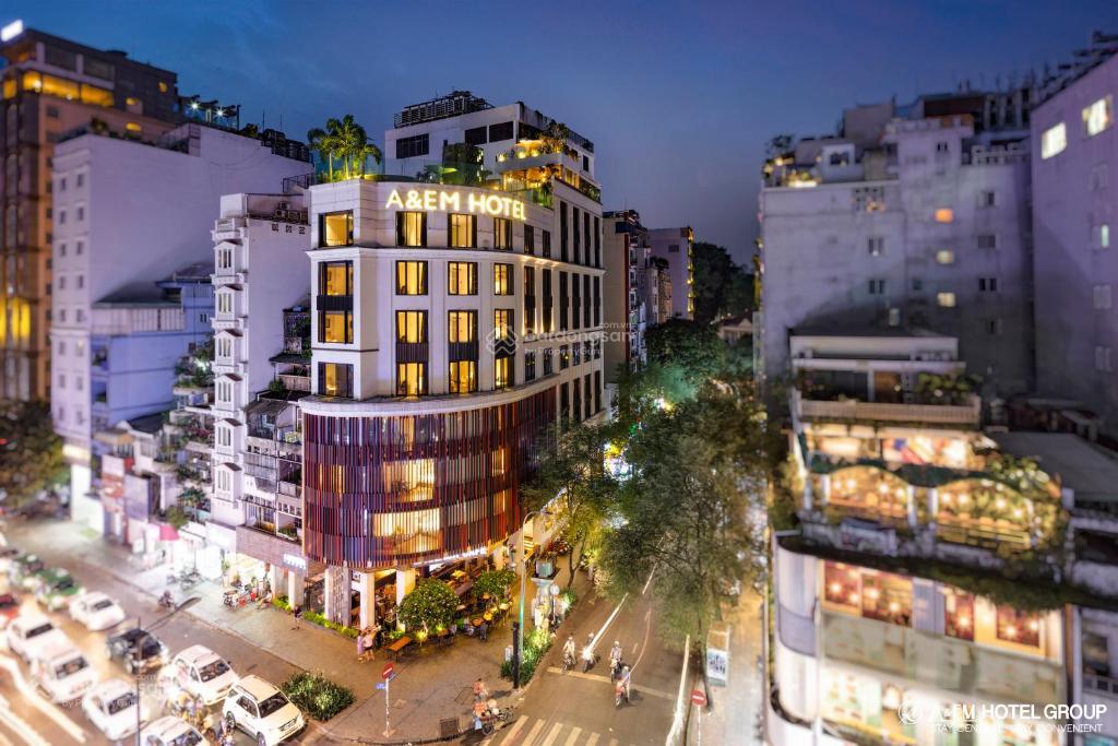 Siêu phẩm KS 4 sao MT Thủ Khoa Huân ngay chợ Bến Thành - DT: 12x30m, hầm 15 tầng - 830 tỷ