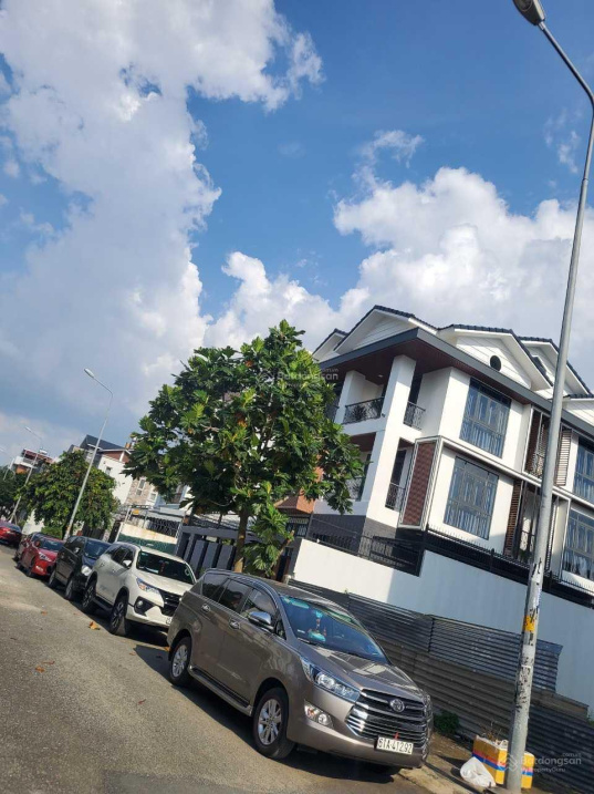Siêu phẩm góc 3 mặt tiền đường Nguyễn Thị Minh Khai, Quận 1 - 6x17m - 3 lầu - giá chỉ 23 tỷ TL