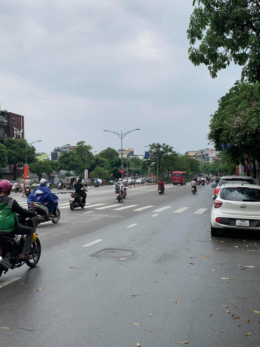 Siêu rẻ mặt phố Trần Khát Chân 80m2, MT 5m, lô góc, phù hợp mọi nhu cầu đầu tư KD