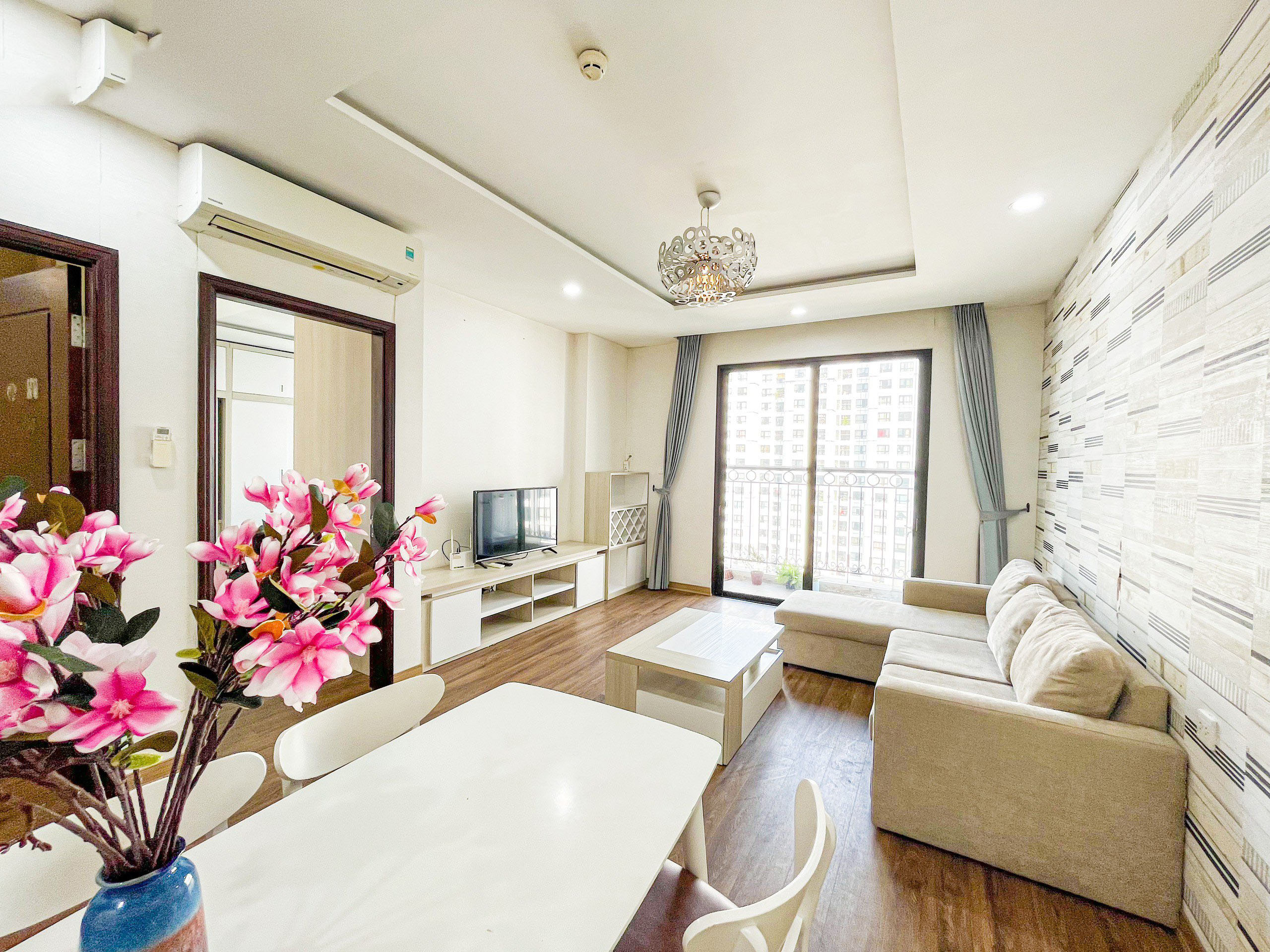 Chính chủ cần bán căn hộ chung cư 106 m2, 3PN tại Discovery Complex Điện Biên - Ba Đình