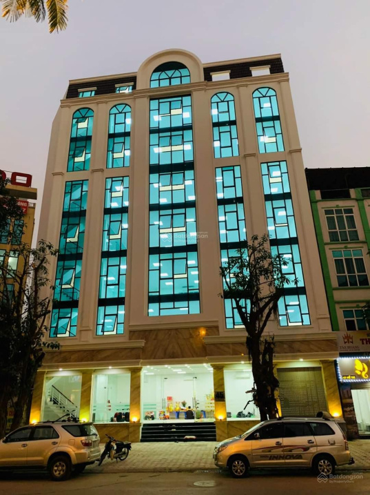 Tòa văn phòng hạng A, đẹp nhất Phố Dương Khuê, 100m2, 8 tầng, mặt tiền 10m, vỉa hè 5m, có hầm