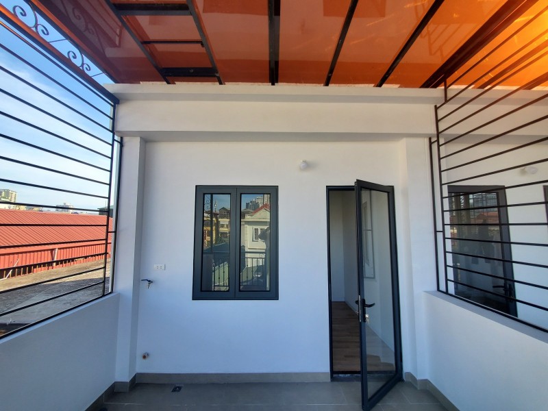 Trần Quốc Vượng, DT 41m2 mặt tiền 4.6m, 3 tỷ rưỡi