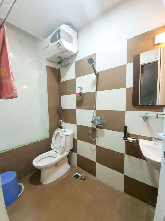 Trung tâm quận Cầu Giấy 6 tầng thang máy lô góc ô tô ngõ thông kinh doanh 7 tỷ 9