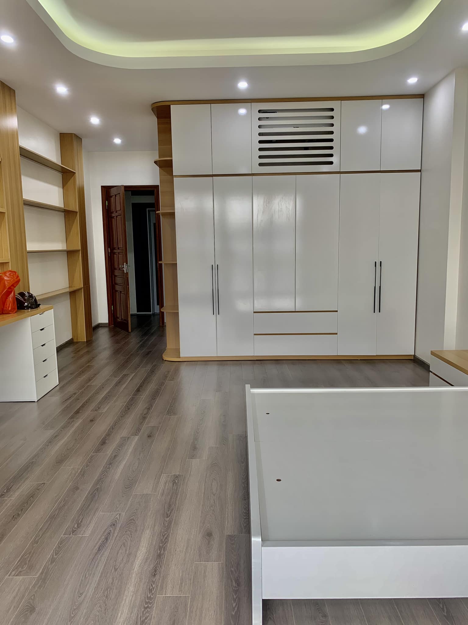 BÁN NHÀ PHỐ TRƯƠNG ĐỊNH, 37M x 4 TẦNG, MT 3M. GIÁ CHỈ 3 TỶ 3