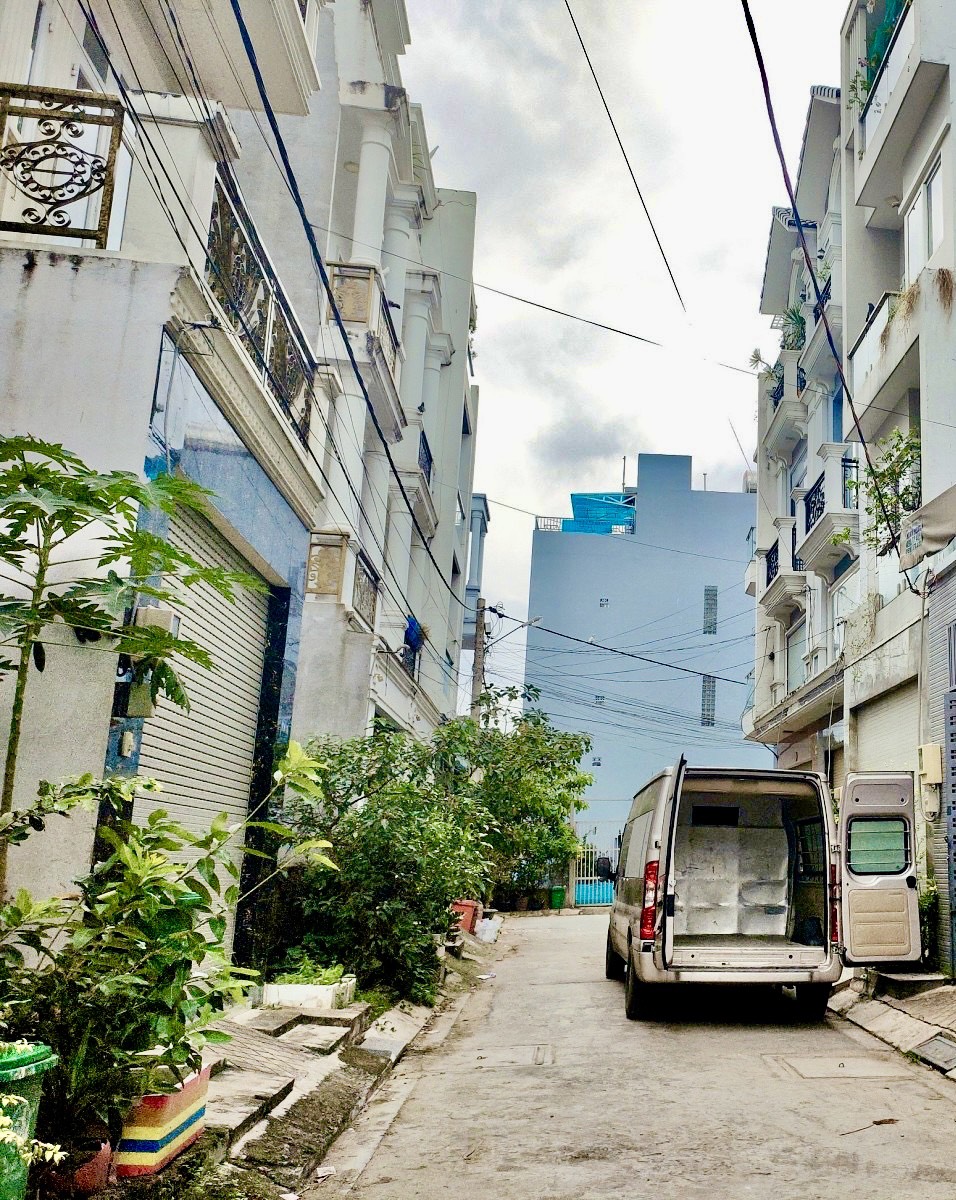 Bán nhà 4 tầng HXH đường 11 Trường Thọ Thủ Đức 60m2 chỉ 5.79 tỷ