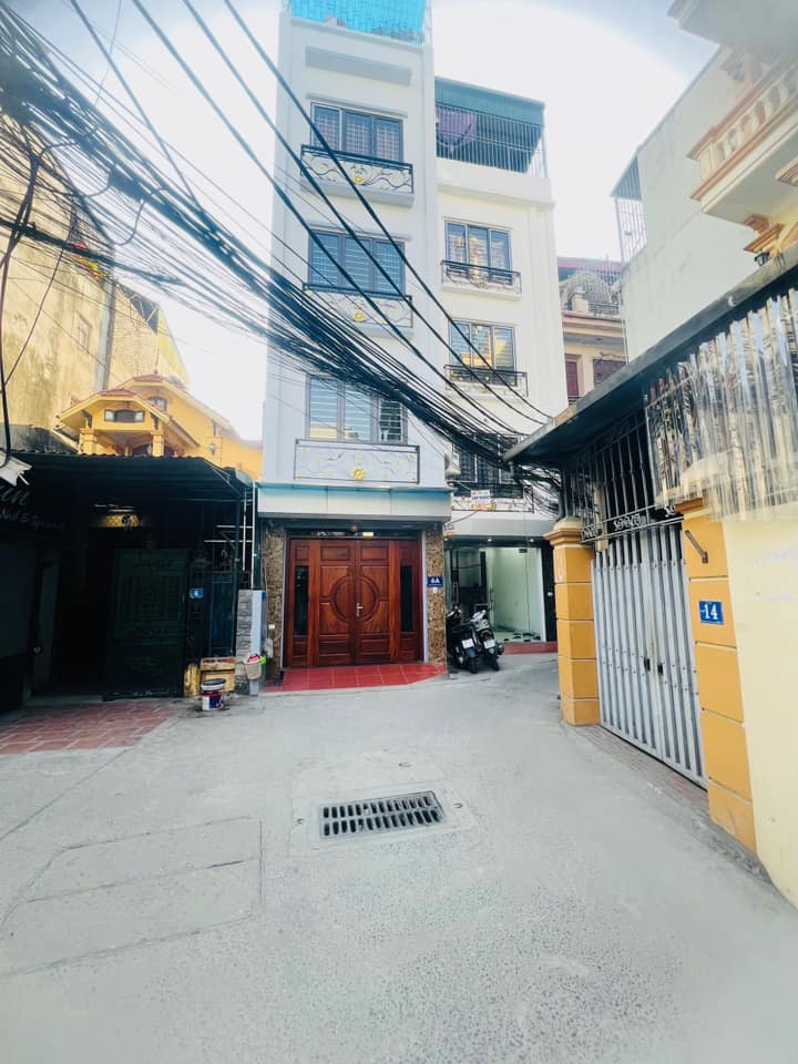 HIẾM BÁN GIÁP BÁT HOÀNG MAI HAI THOÁNG BA GÁC SÁT PHỐ NHÀ ĐẸP LUNG LINH ĐÓN TẾT 30m2 NHỈNH 3 TỶ