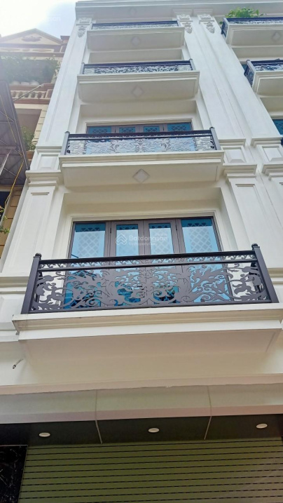 Vạn Phúc nhà mới 50m2 x 5 tầng, 2 mặt thoáng nội thất đầy đủ, giá 4,5 tỷ sổ đỏ trao tay 0967 015 092