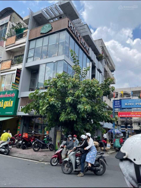 Vị trí siêu hiếm! Góc 2 mặt tiền Võ Văn Tần, P.5, Q.3 DT: 10x13m, 5 lầu, HĐT: 168 tr/th, 72 tỷ TL