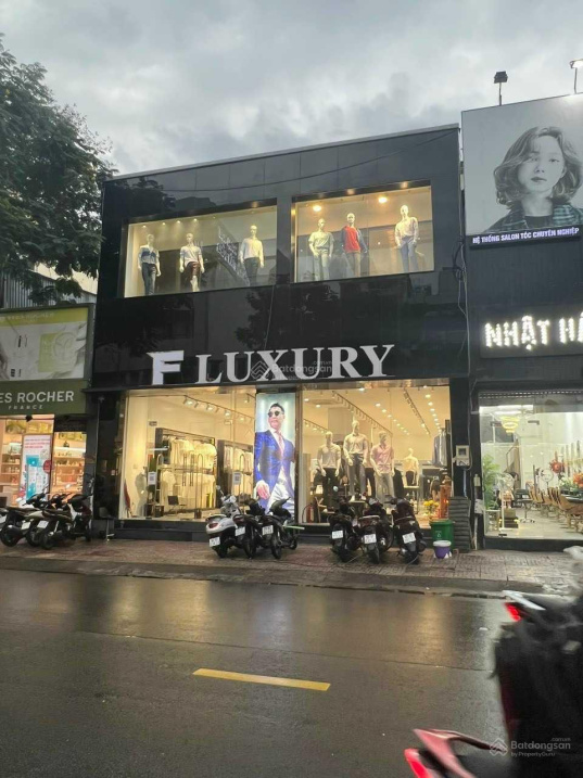 Vị trí vàng ngay chợ Bến Thành MT Nguyễn Du, Lý Tự Trọng, Bến Thành, Q.1 (8.6x20m), 4L 200tr 50 tỷ