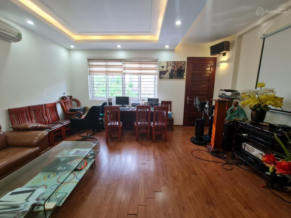 Vỡ nợ bán gấp phân lô Xã Đàn 55m2, 5 tầng MT 4m ô tô vào nhà 7.9 tỷ LH 0904 556 956